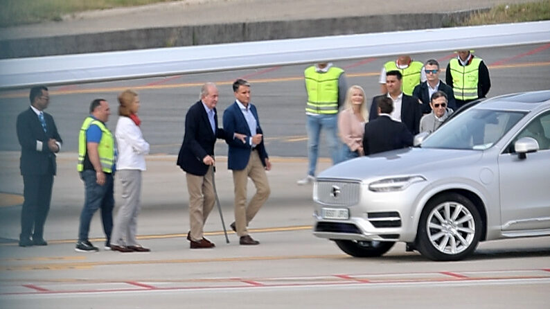 Juan Carlos I aterriza en España tras casi dos años en Abu Dabi