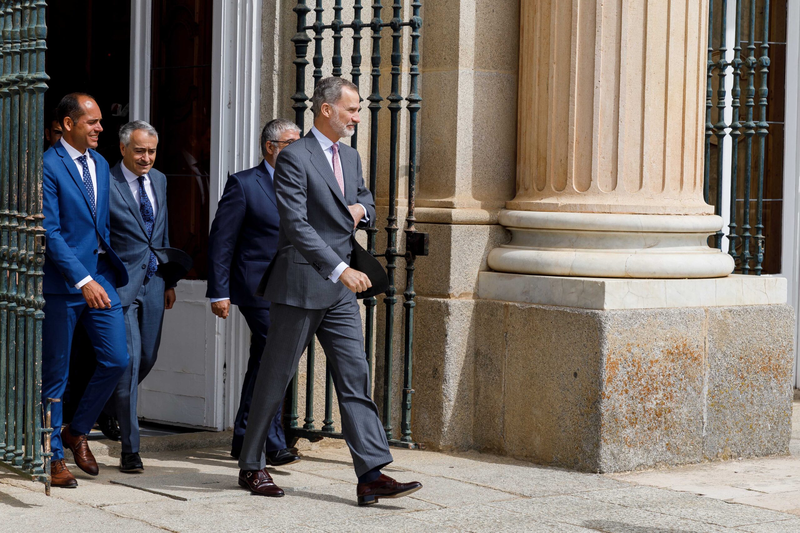 Felipe VI visita La Granja de San Ildefonso junto al Real Instituto Elcano