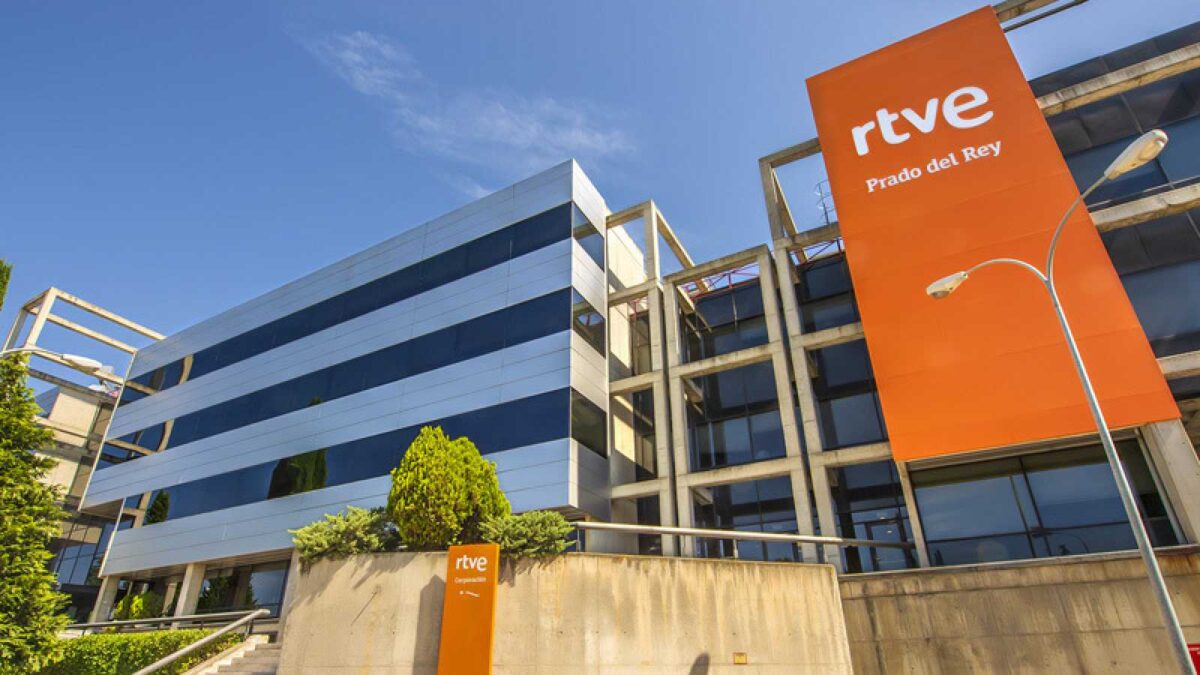 Nueva polémica en RTVE: acusan a la dirección de redactar dosieres sobre las publicaciones de sus periodistas en redes sociales