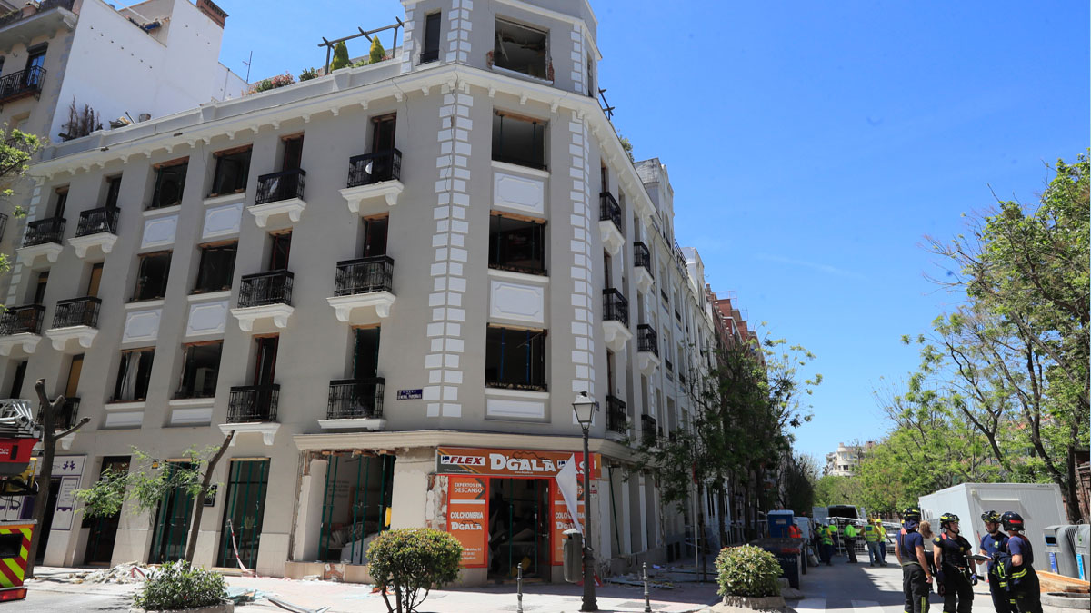 Detenidos tres operarios por robar en las viviendas afectadas por la explosión de gas en Madrid