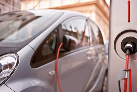 La falta de mantenimiento tiene inactivos el 20% de los puntos de recarga para coches eléctricos