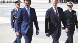 Los Reyes reciben al emir de Catar con todos los honores y acuerdan fortalecer su relación