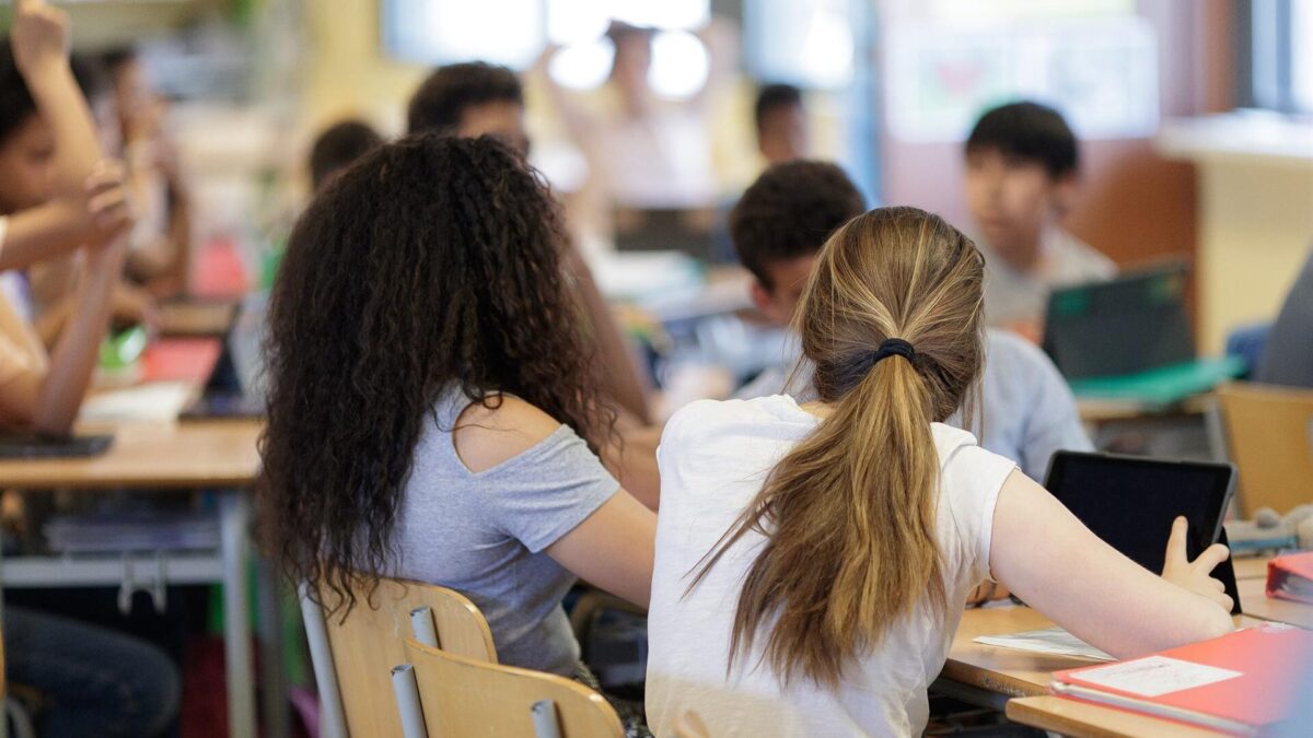 El Gobierno propone también que se respete la ausencia a clase por reglas dolorosas