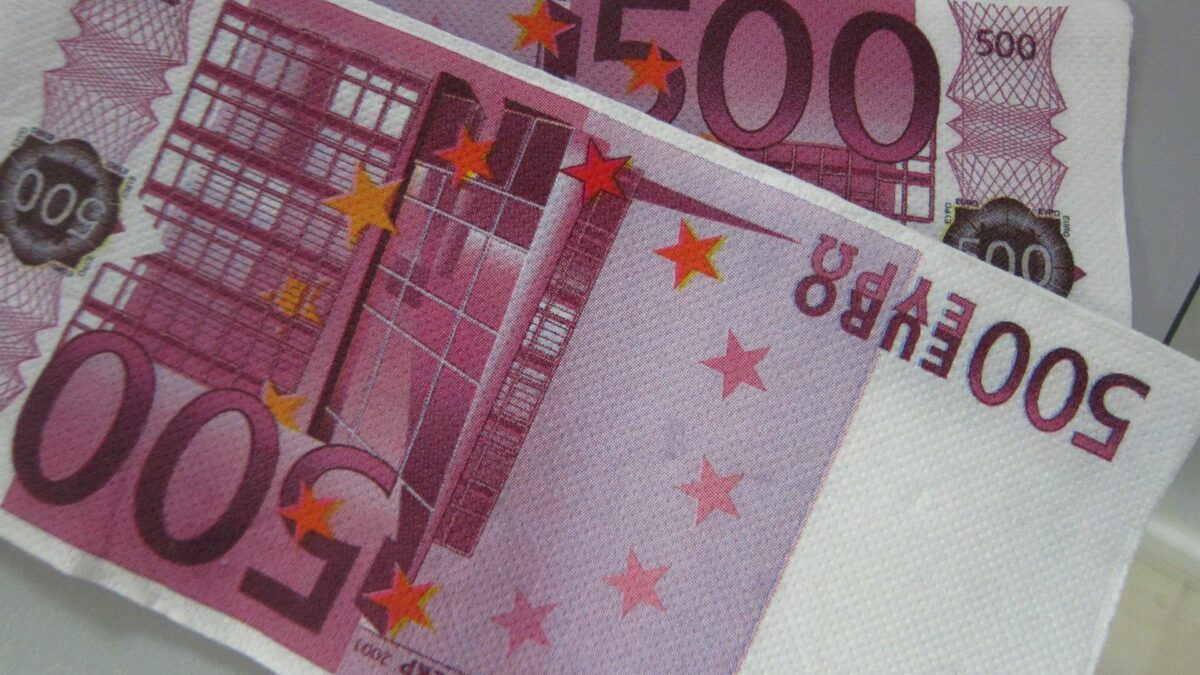 El número de billetes de 500 euros sigue cayendo y se aproxima a mínimos históricos