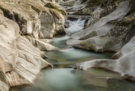 Las mejores piscinas naturales de España para escapar del calor