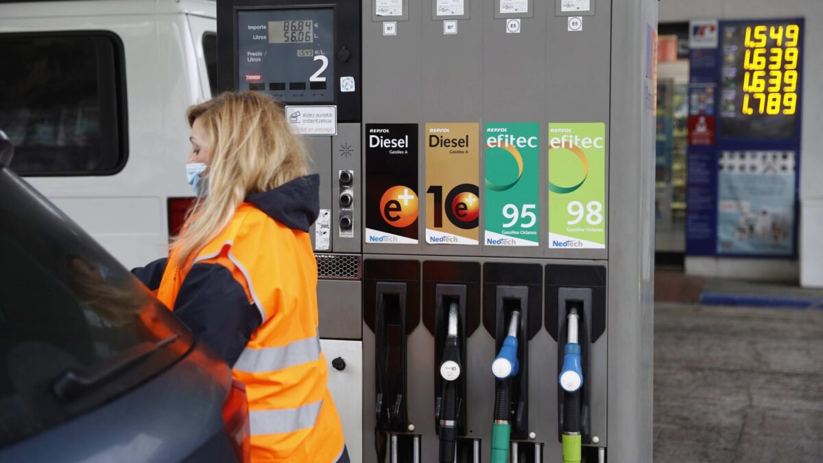 Récord histórico del precio de los carburantes: el gasóleo supera por primera vez los 1,9 euros