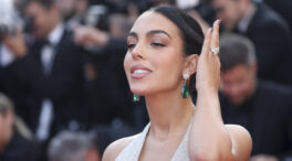 Georgina Rodríguez deslumbra en Cannes un mes después de la terrible muerte de su hijo