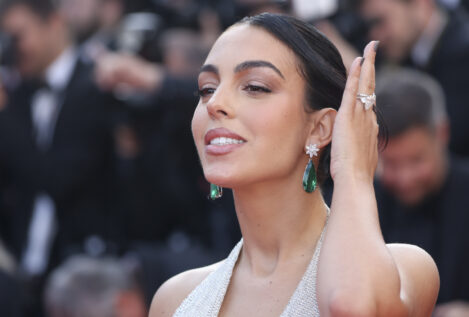 Georgina Rodríguez deslumbra en Cannes un mes después de la terrible muerte de su hijo