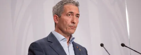 La Justicia catalana obliga al Govern a cumplir con el 25% del castellano en las aulas