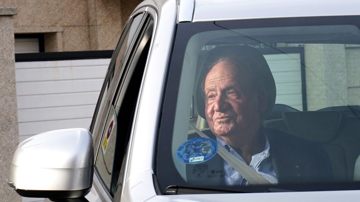 El ostracismo indefinido del rey Juan Carlos I