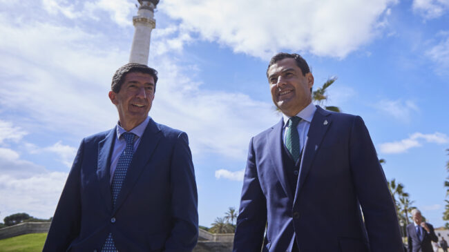 Moreno acaricia la mayoría absoluta mientras peligra el escaño de Marín por Sevilla