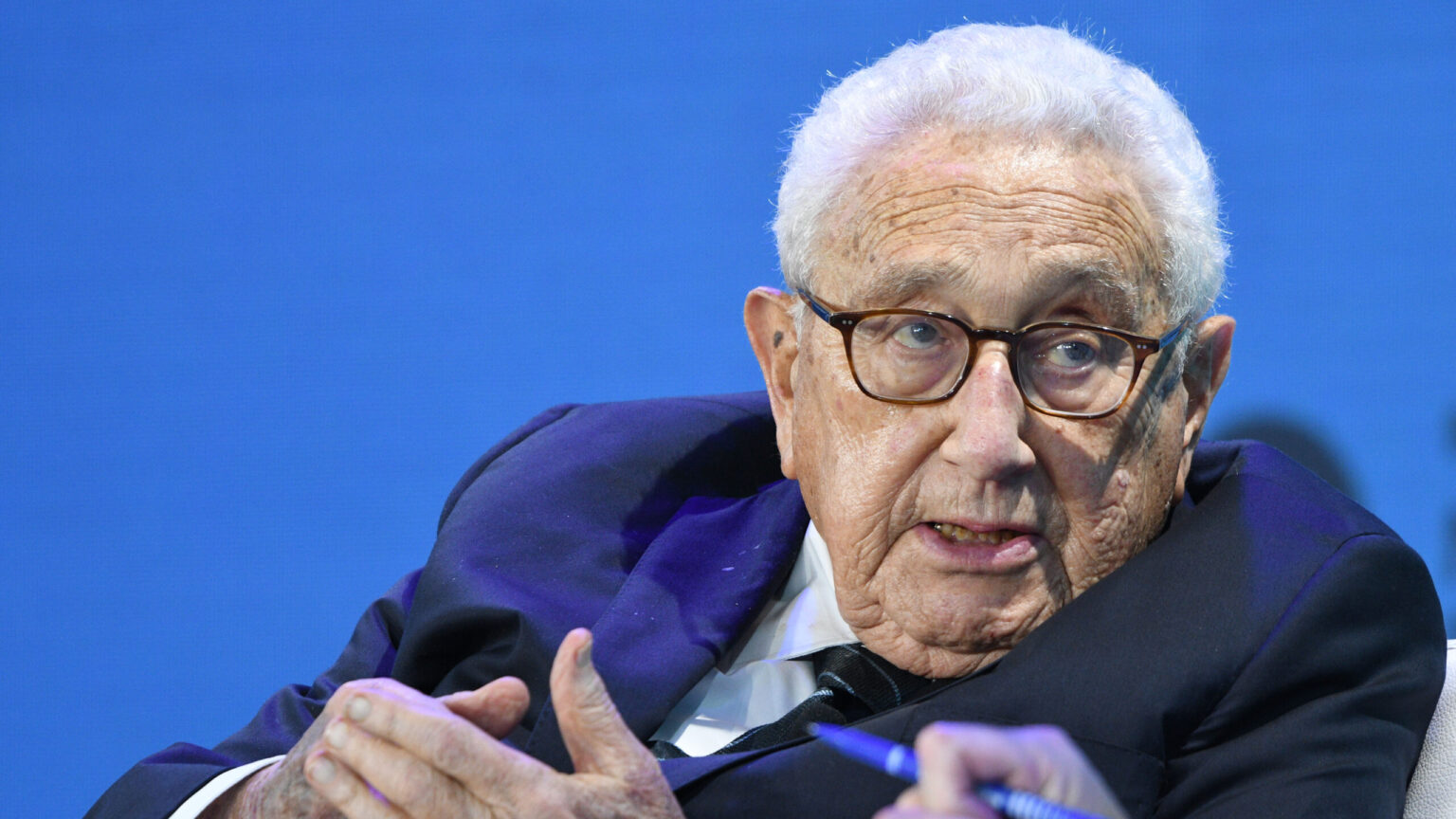Kissinger y el fin de la guerra en Ucrania