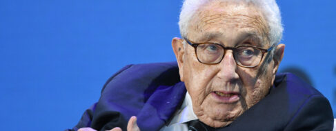 Kissinger y el fin de la guerra en Ucrania