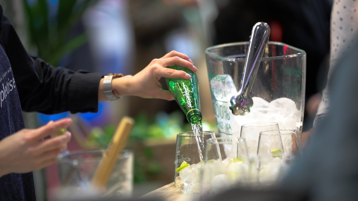 «Hacer un Mojito es más fácil que guisar unas buenas lentejas»: cócteles de andar por casa