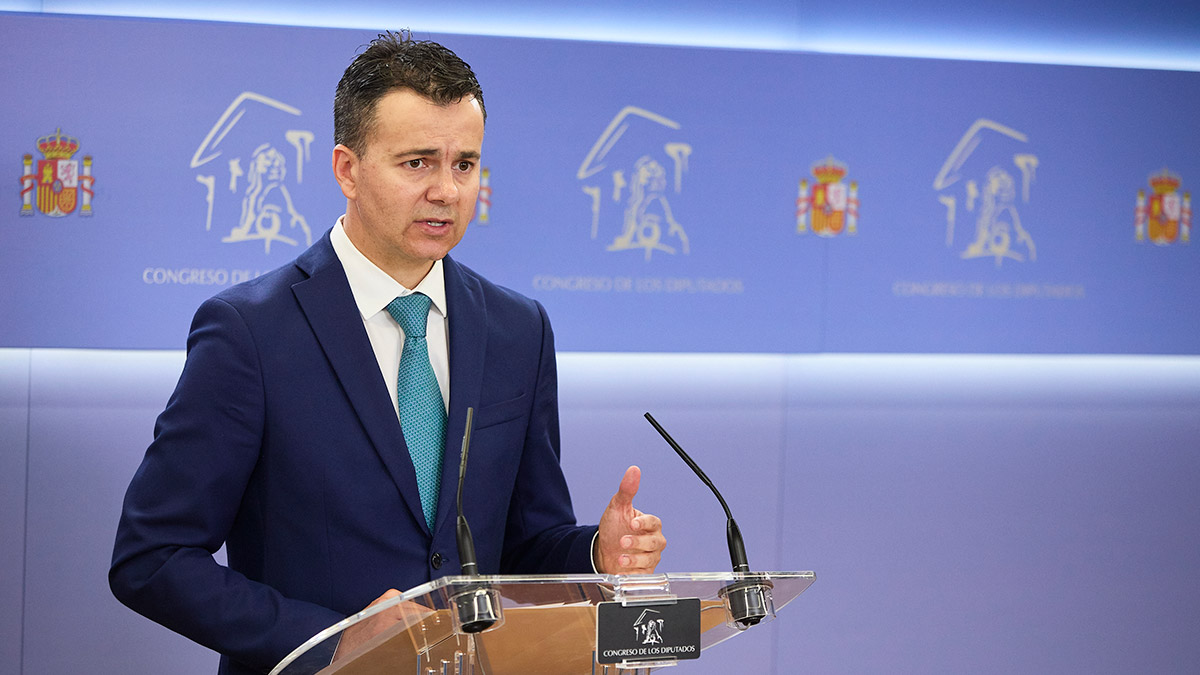 El PSOE rechaza debatir la comisión de las «cloacas» pedida por Podemos