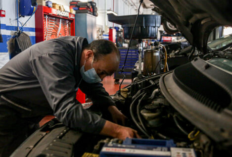Los talleres de coches denuncian ante la UE los «abusos» de las compañías de seguros