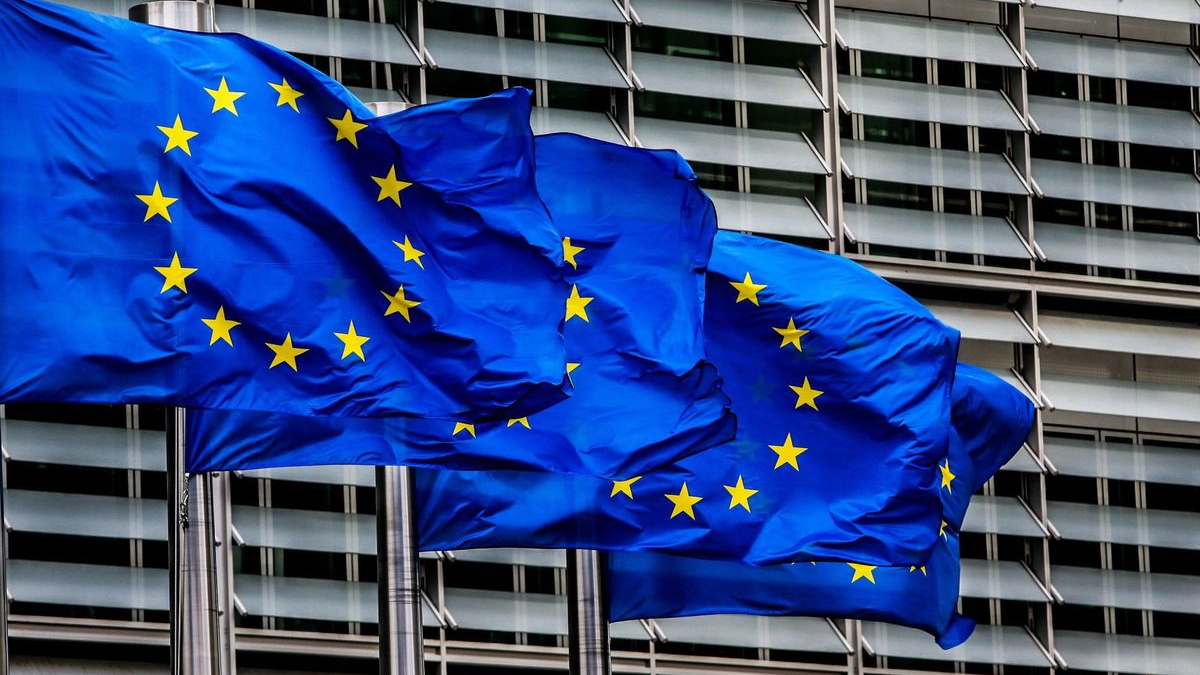 Los embajadores de la UE vuelven a reunirse para concretar las sanciones al petróleo ruso