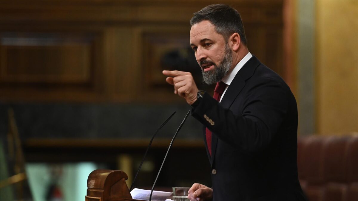 Abascal reprende al PP por los acercamientos al PSOE: «Ningún colaboracionismo con este Gobierno es aceptable»