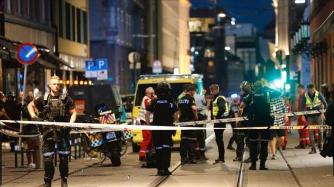 (VÍDEO) Investigan como "acto terrorista" un tiroteo en una discoteca de Oslo (Noruega) con dos muertos y 21 heridos