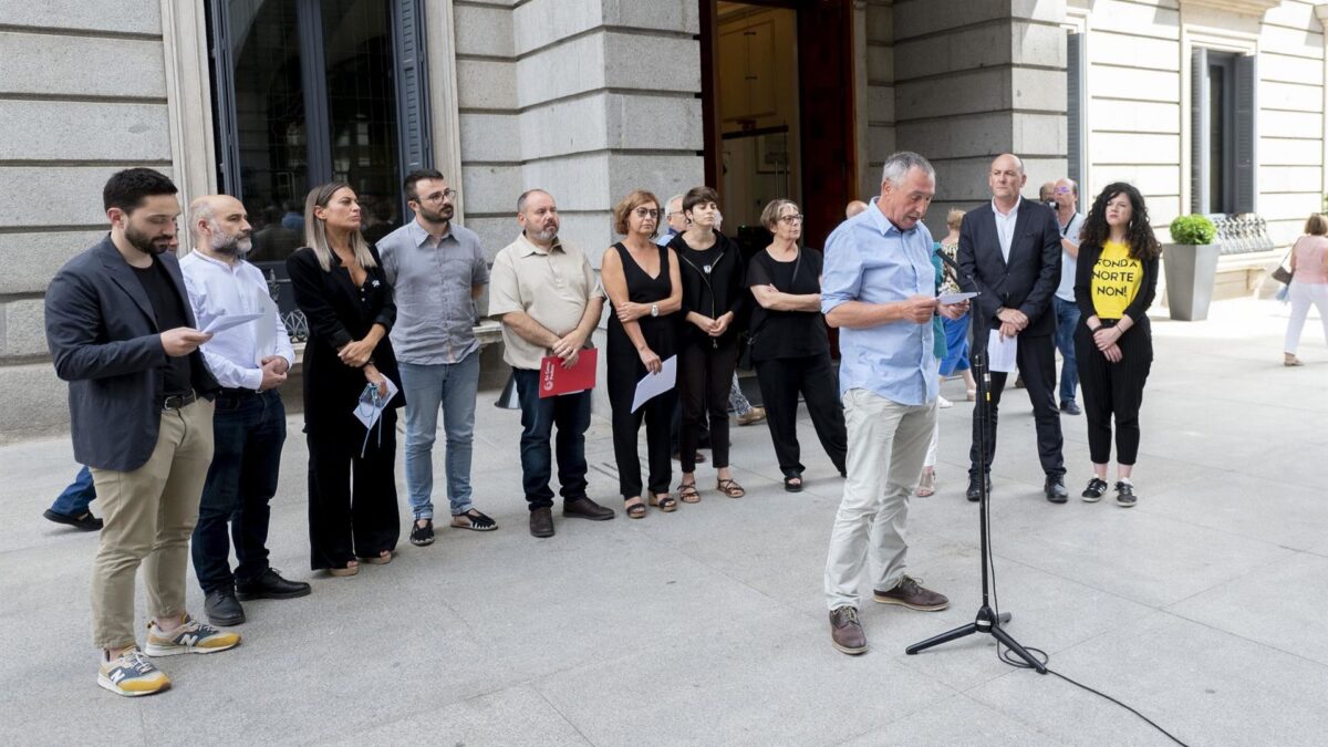 El Congreso tumba el uso de lenguas oficiales en los plenos con el voto dividido del Gobierno