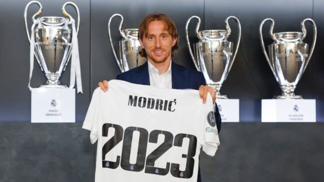 Modric renueva por una temporada más con el Real Madrid
