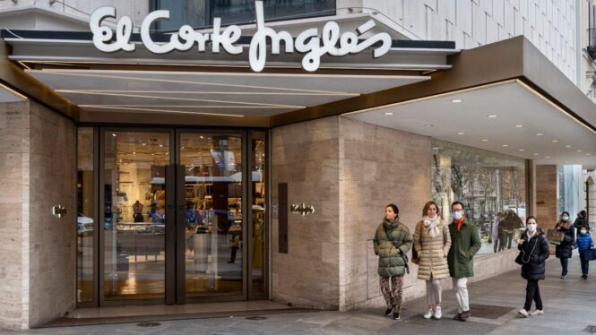 Los trabajadores de El Corte Inglés tendrán diez horas para cursos de preparación al parto