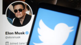 Elon Musk amenaza formalmente a Twitter con anular la compra por las cuentas falsas
