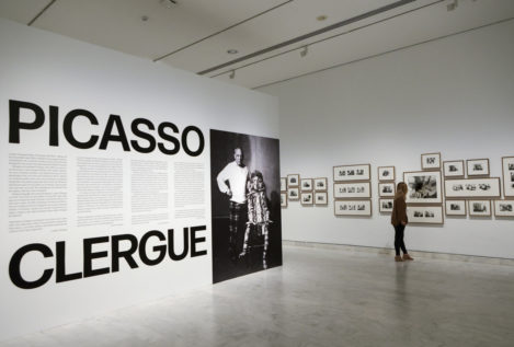 El fotógrafo Lucien Clergue muestra al Picasso más íntimo y fumador en una expo en Barcelona