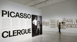 El fotógrafo Lucien Clergue muestra al Picasso más íntimo y fumador en una expo en Barcelona