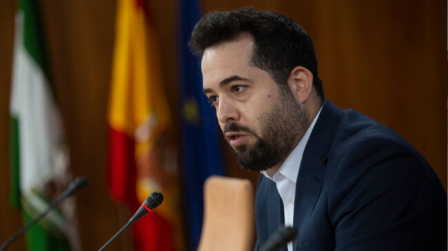 El rival de Juan Marín en las primarias, Fran Carrillo, se da de baja de Ciudadanos