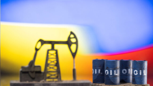 El BOE publica una orden para liberar cuatro millones de barriles de petróleo por Ucrania