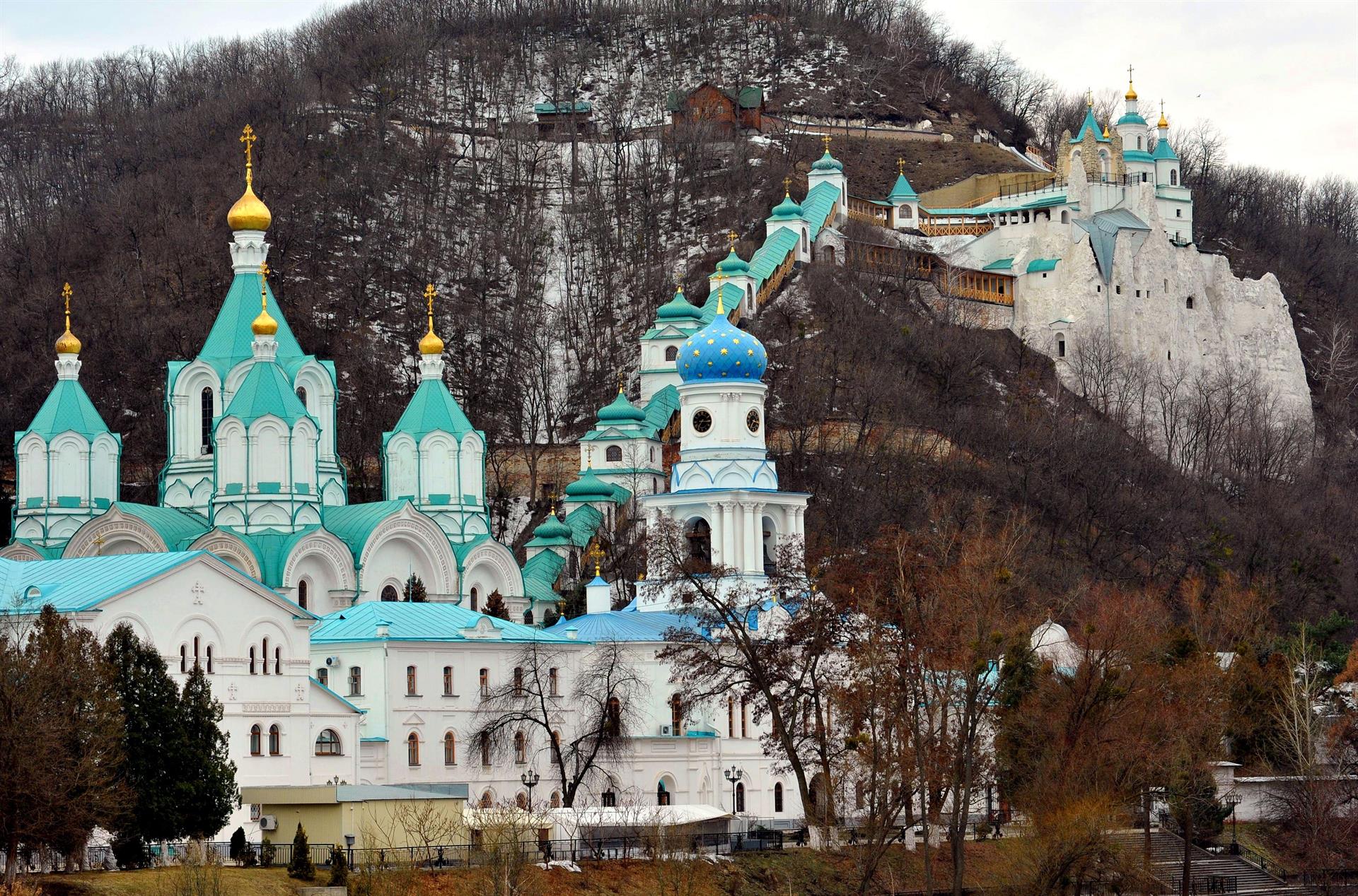 Ucrania acusa a Rusia de la destrucción de un monasterio del siglo XVI