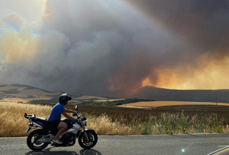 El incendio de Zamora sigue fuera de control con más de 25.000 hectáreas quemadas