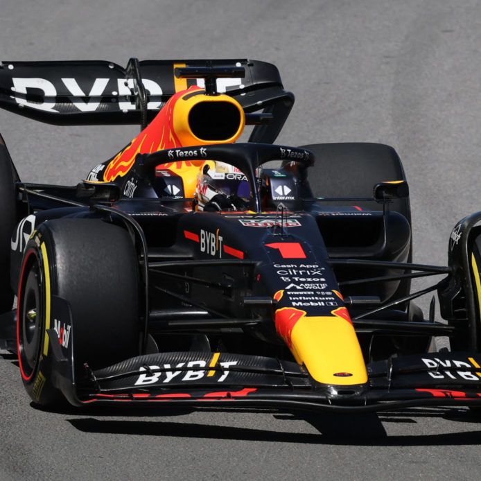 Verstappen se lleva el triunfo en Canadá por delante de Carlos Sainz y refuerza su liderazgo