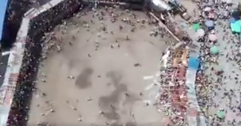 Cinco muertos y 500 heridos al hundirse una grada en una plaza de toros en Colombia
