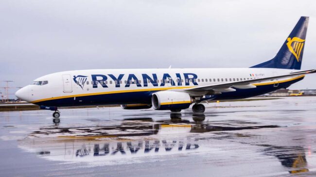 Los tripulantes de cabina de Ryanair convocan seis jornadas de huelga en España en verano