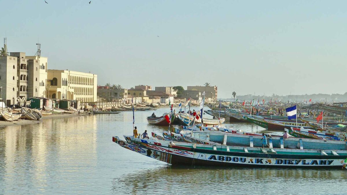 El aumento del nivel del mar acelera la erosión en la costa de Senegal