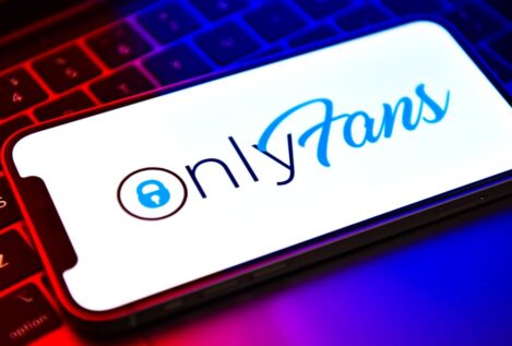 Prohibir la pornografía en 'apps' como OnlyFans no sería legal: «Ejercerían de censores»