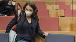 Mónica Oltra entrega su renuncia al escaño en el Parlamento valenciano