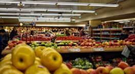 Mercadona, Carrefour, Alcampo... estos son los supermercados más baratos según la OCU