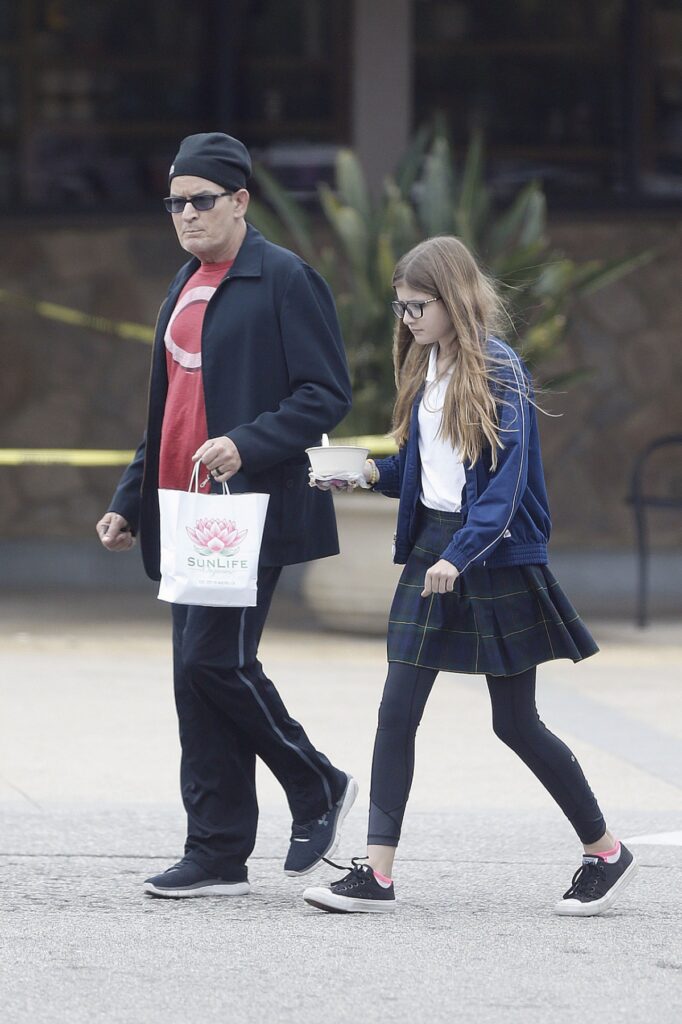 Charlie Sheen junto a su hija cuando esta tenía 14 años | Gtres