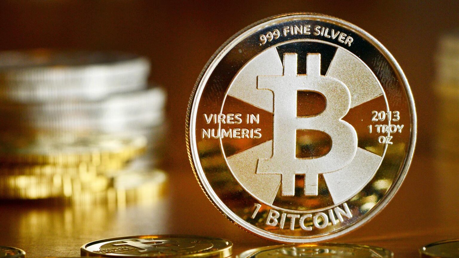 Las criptomonedas ahondan sus pérdidas: el bitcoin pierde los 22.000 dólares por primera vez desde 2020