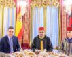 Moncloa admite que no revisó la bandera que Marruecos colgó del revés en la visita de Sánchez