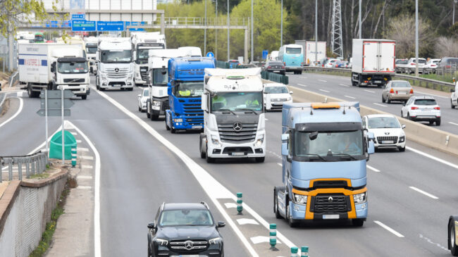 Los transportistas exigen nuevas medidas al Gobierno ante la escalada de los carburantes