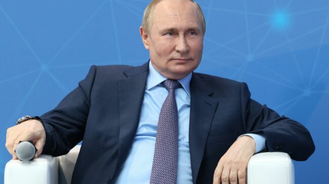 Putin echa mano de Pedro el Grande para justificar la guerra en Ucrania: "No arrebatamos nada a nadie, lo recuperamos"