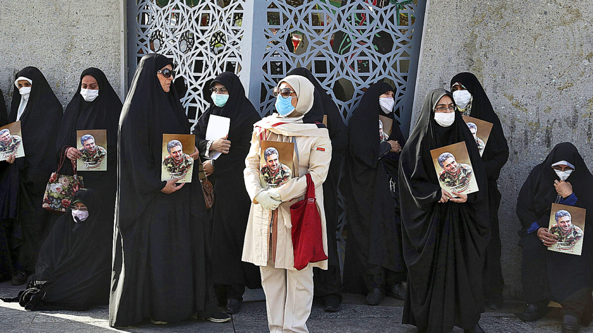 Irán acusa a Israel de envenenar a dos científicos que se suman a una ola de muertes misteriosas de altos cargos