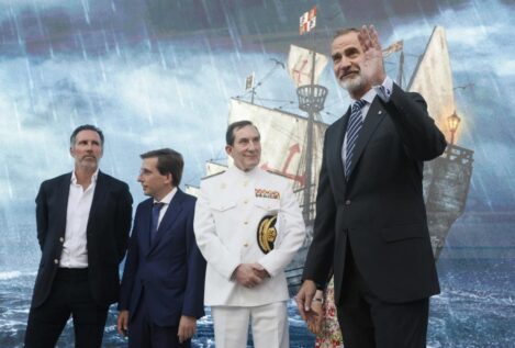 El Rey asiste al preestreno de la nueva serie sobre Magallanes y Elcano