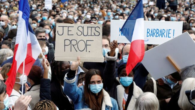 Los familiares del profesor decapitado en Francia, Samuel Paty, denuncian al Estado por "inacción"