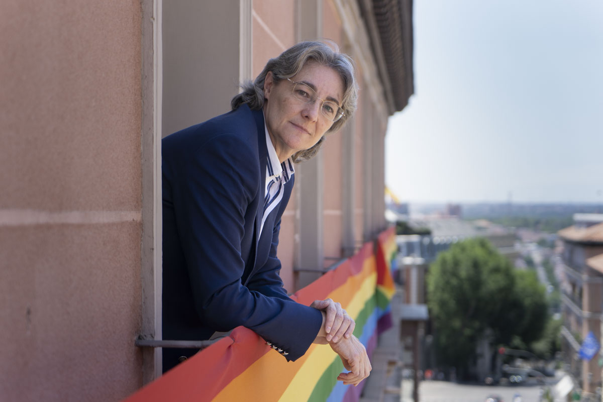 Marta Higueras: «Si Almeida no pone la bandera  arcoiris no es el alcalde de todas, todos y todes»