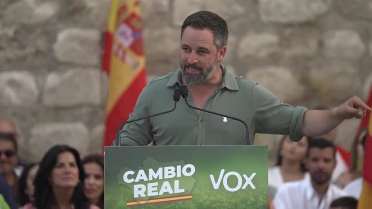 Abascal ofrece la «mano tendida» al PP para un «cambio total» en Andalucía